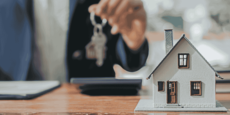 Why is investing in housing estates an attractive option this year